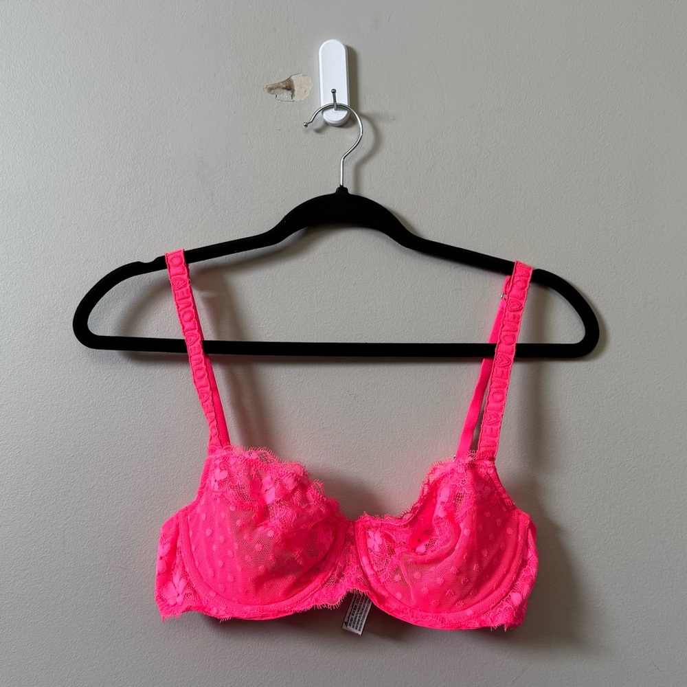 Victoria’s Secret Hot pink lace push up no padding bra